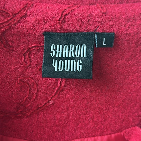 Stunning red wool swing coat with red embroidery, size large - Picture 3 of 5